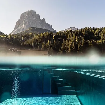 Hotel Touring Dolomites-2