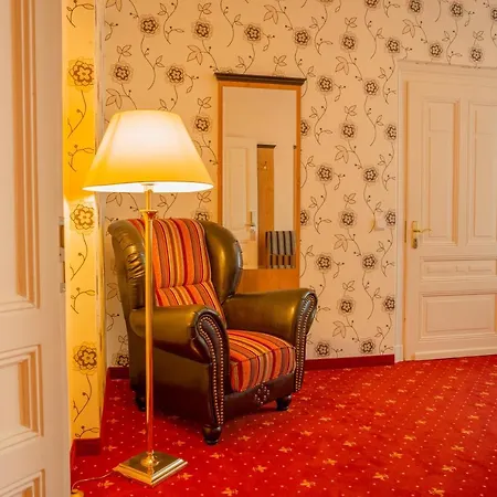 Alte Landratsvilla Hotel Bender-2