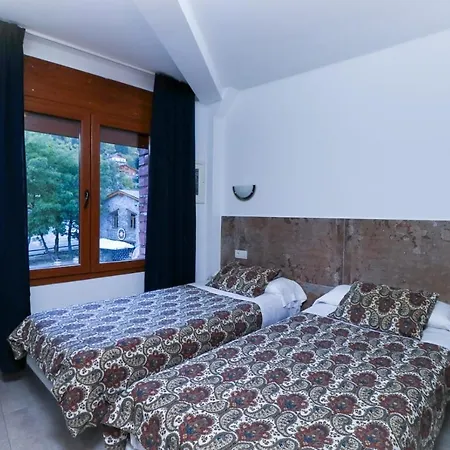 Hotel Comapedrosa-2