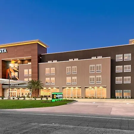 La Quinta Inn & Suites By Wyndham Texas City I 45 Galveston Area-3