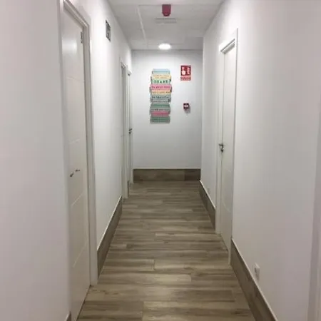 Rooms H Skyline-2