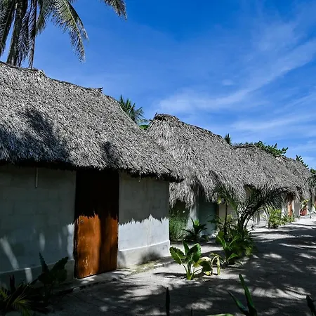 Casa Mate BeachFront Cabañas El Cuyo-3
