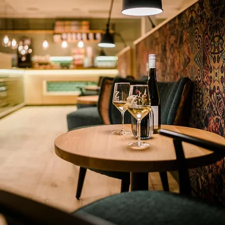 Weinhotel Freylich Zahn-3