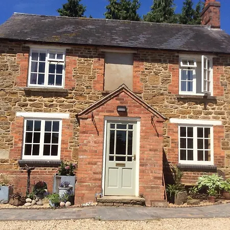 The Rear Of The Plough,Everdon.-2