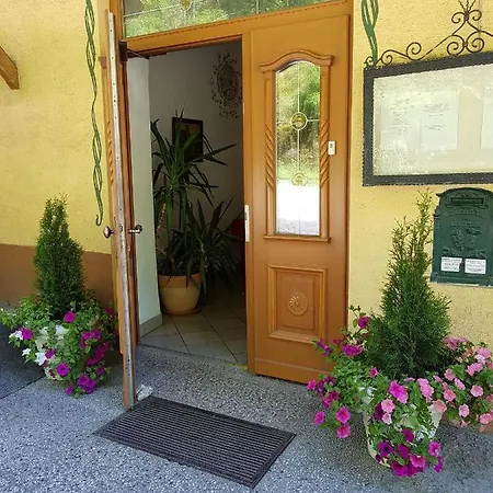 Gasthof Neuratheis-3