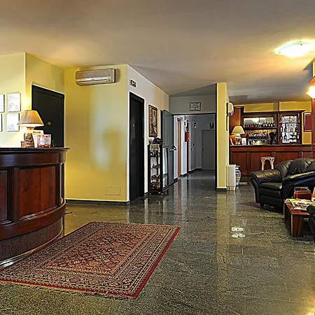 Ascot Lodging-3