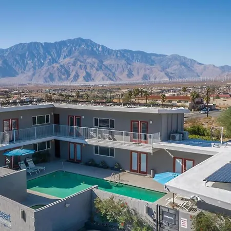 Desert Hot Springs Inn-2