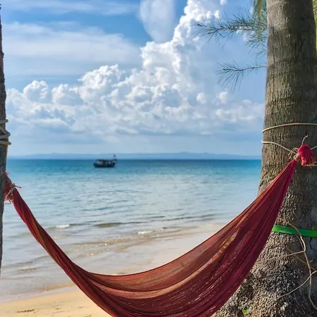 Lonely Beach-2