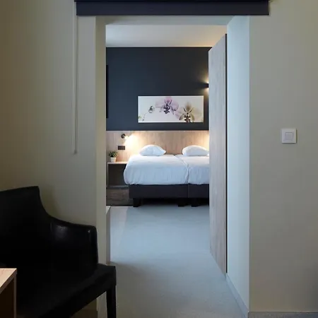 Alpha Hotel And Aparthotel-3