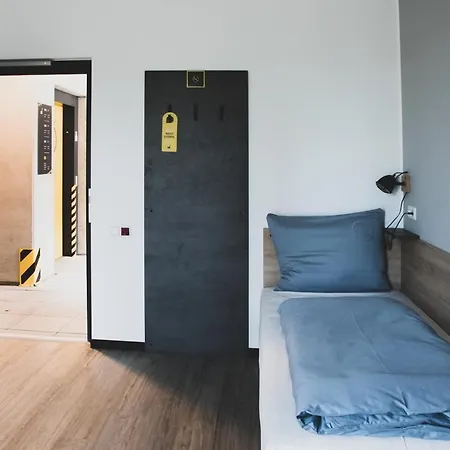 Das Schlafwerk Stuttgart-Nord VOLLDIGITALES HOTEL-SELF-CHECK IN - keine Rezeption-LowBudget-cashless-3