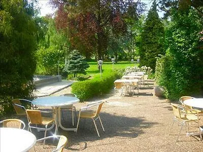 Hotel Royal Garden-3