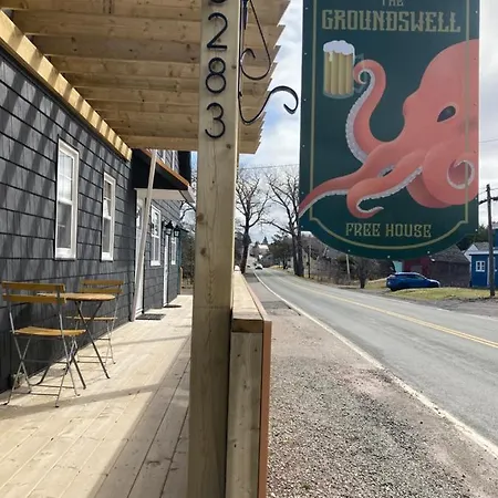 Groundswell Pub & Inn-2