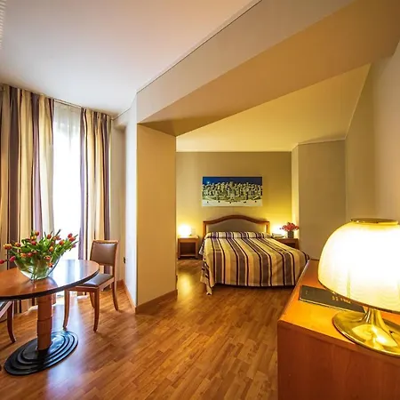 Intra Hotel-3