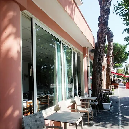 Hotel Serafini-2
