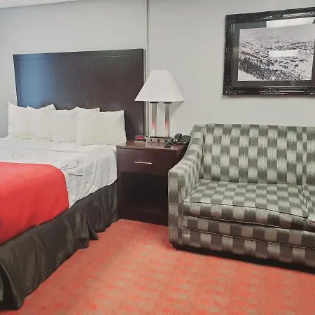 Blackstone Lodge And Suites-3