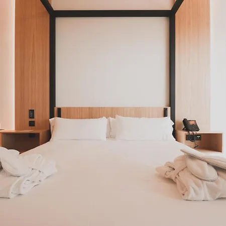 Atmos Hotel Boutique-3
