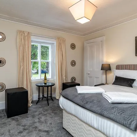The Green Inn Rooms-3