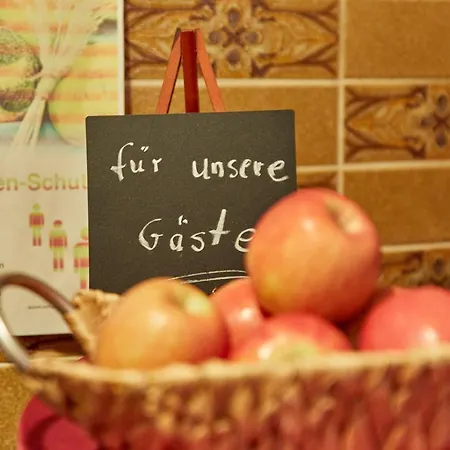Hotel zum dicken Baum-2