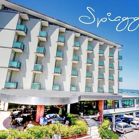 Hotel Royal-Spiaggia-3