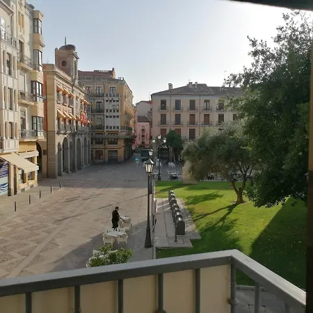 Hostal La Reina-3