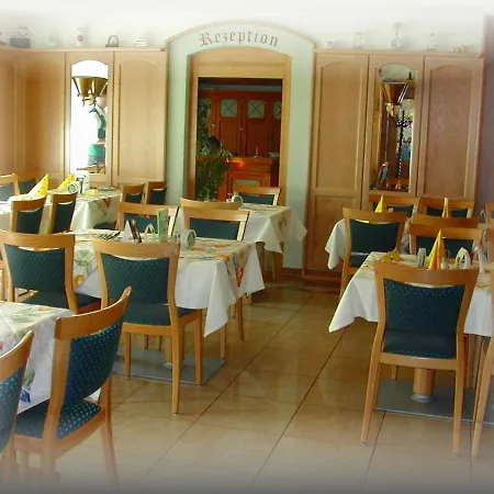 Landgasthof Hotel Grüner Baum-3