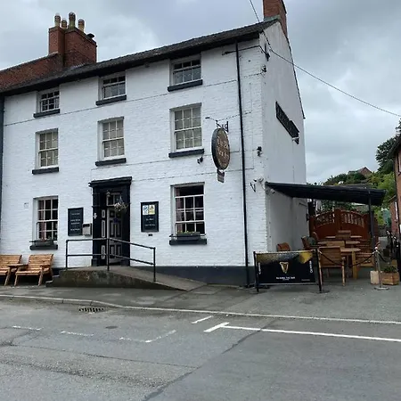 Old New Inn, Llanfyllin-3