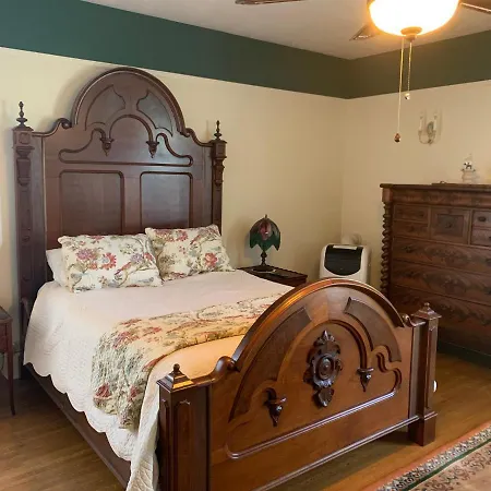 Mount Shasta Ranch Bed And Breakfast-3