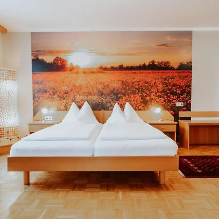 Hotel am Kapuzinerplatz-3
