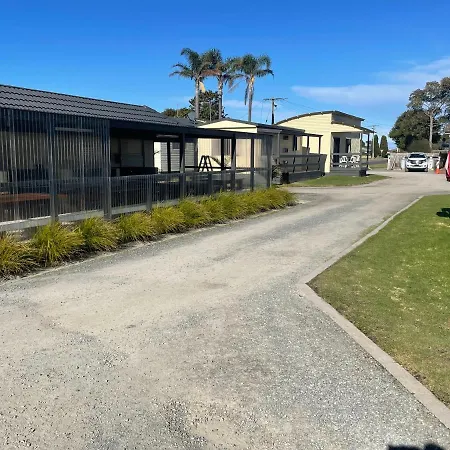 Lakes Main Holiday Park-3