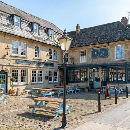 The Kings Arms Hotel-3