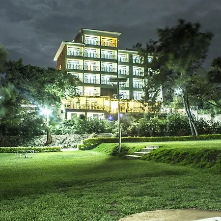 Wigot Gardens Hotel-2