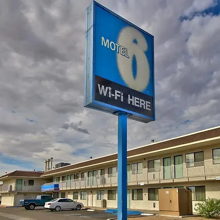 Econo Lodge Inn & Suites Yuma-3