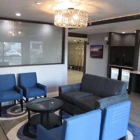 Best Western Plus Diamond Valley Inn-2