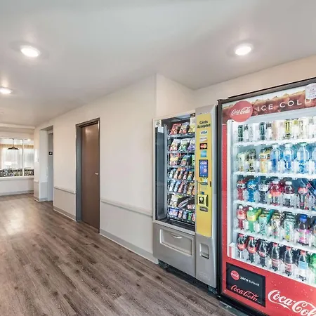 Woodspring Suites Tucson-South-2