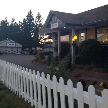 Blue Mountain Motel-2