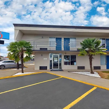Motel 6 Mcdonough, Ga-3