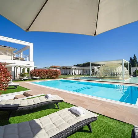 Iconic Wellness Resort & Spa-3