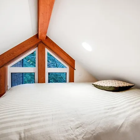 Bainbridge Island Retreat-3