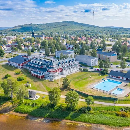 Grand Arctic Resort-3