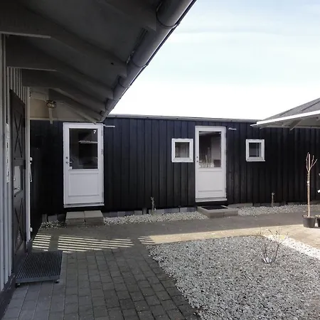 Tornby Strand Camping Rooms-3