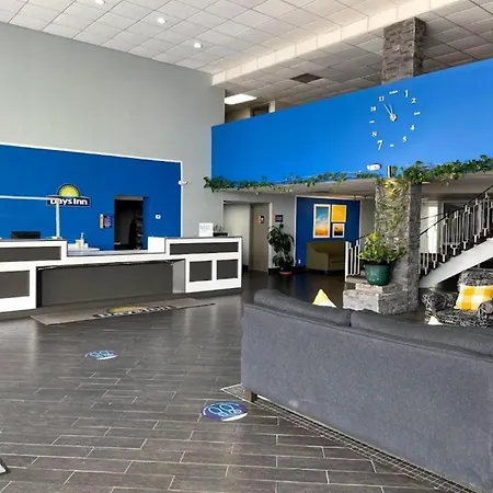 Days Inn By Wyndham Fort Wright Cincinnati Area-3