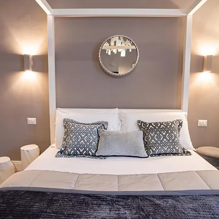 Cardilli Luxury Rooms-2