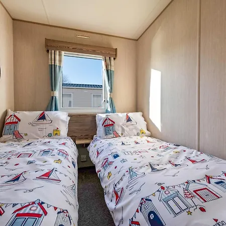 Lakeside, Thorpe Park Cleethorpes Static Caravan-3