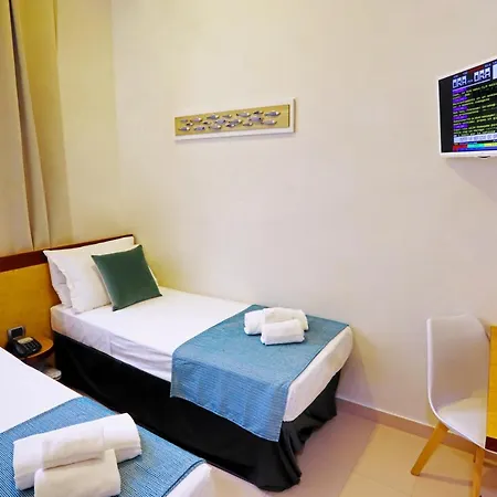 Piccadilly Hotel-2