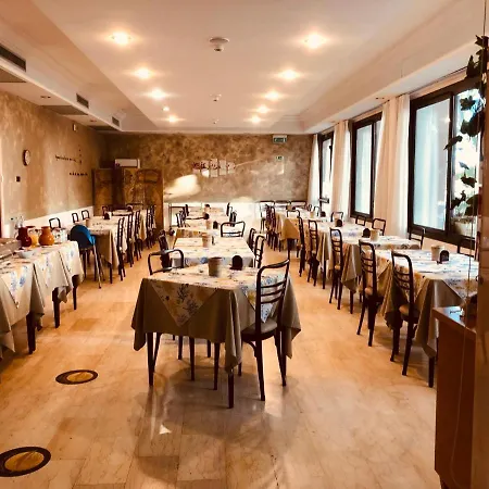 Piccolo Hotel-2