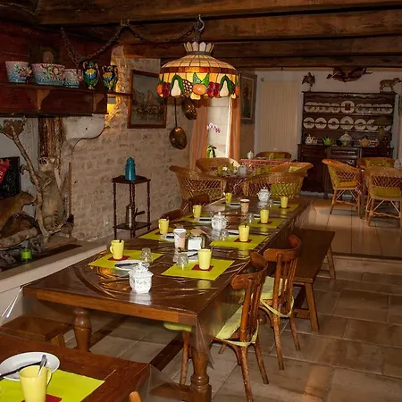 Logis Auberge de la Fontaine-2