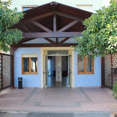 Panorama Apartments-3