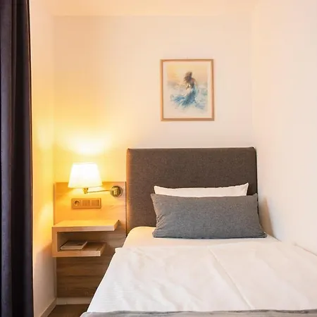 Hotel Freihof-2