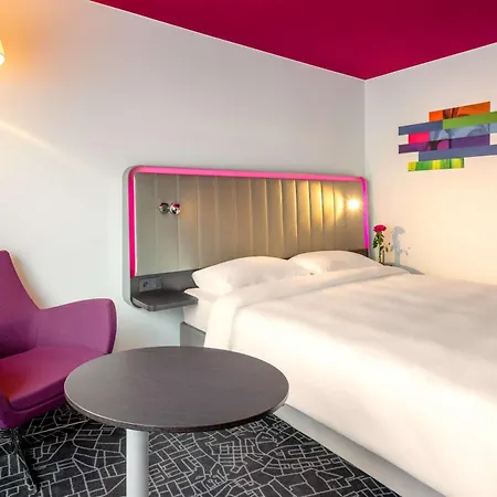 Park Inn by Radisson Nürnberg-3