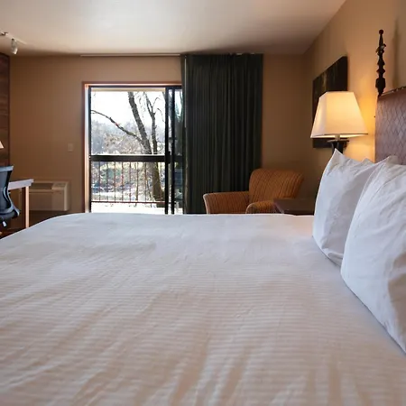 Riverside Inn-2